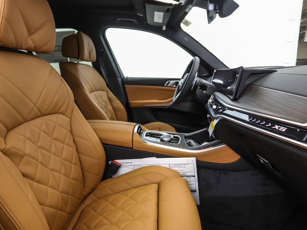 Thumbnail: 2026 BMW X5 - 29