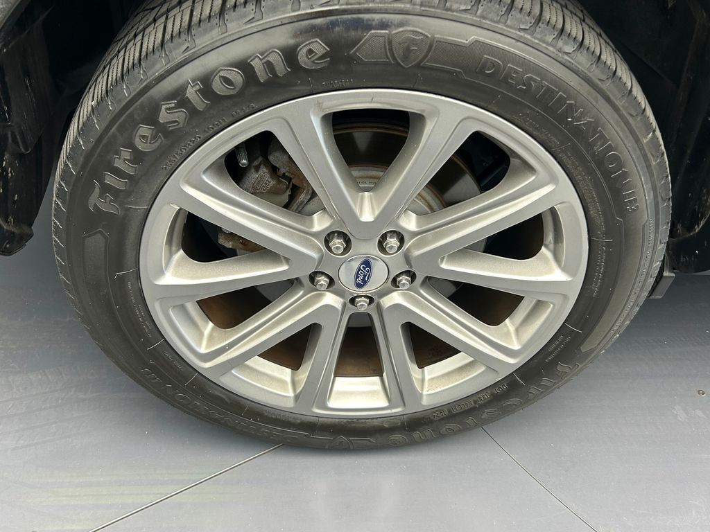 Used 2017 Shadow Black Ford Limited image 45