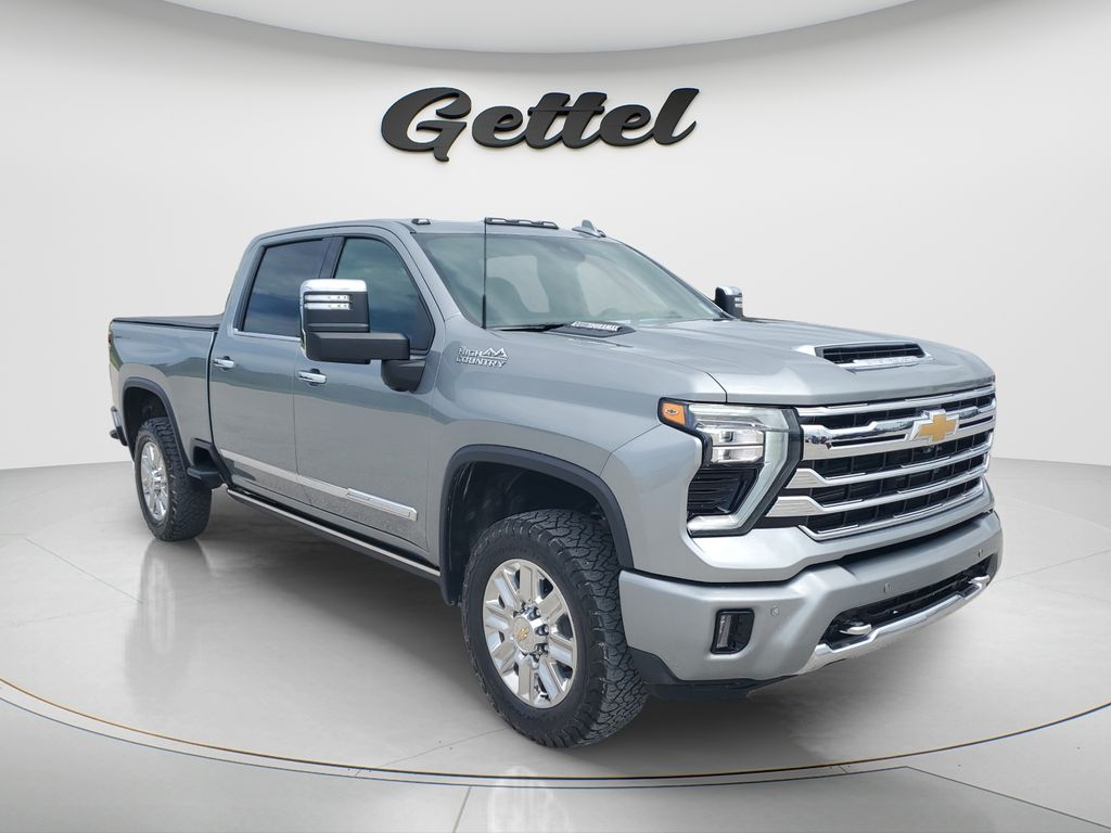 Used 2024 Gray Chevrolet High Country image 3