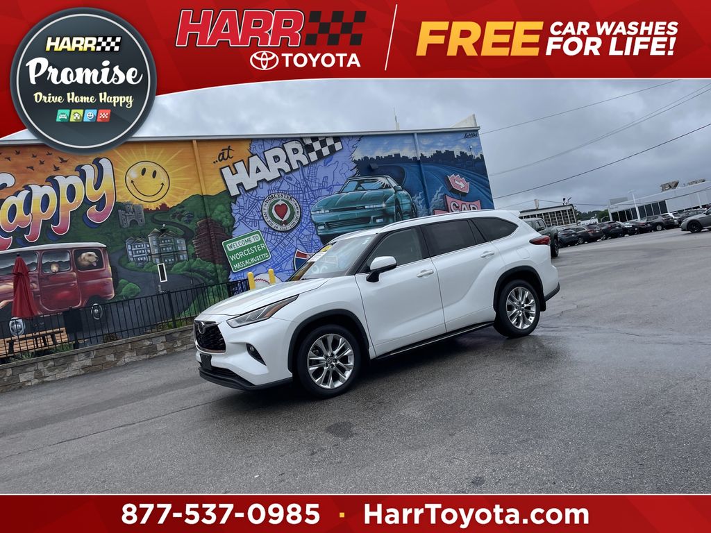 2023 Toyota Highlander Limited AWD's photo