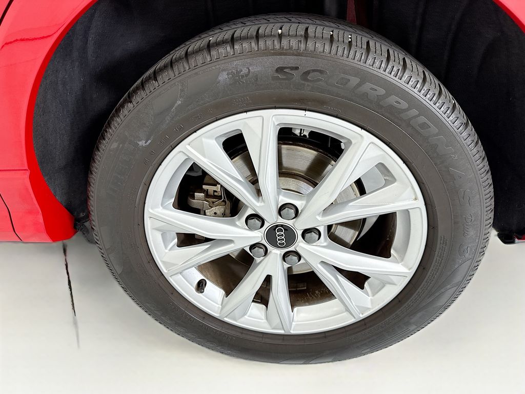 Thumbnail: 2021 Audi Q3 - 30