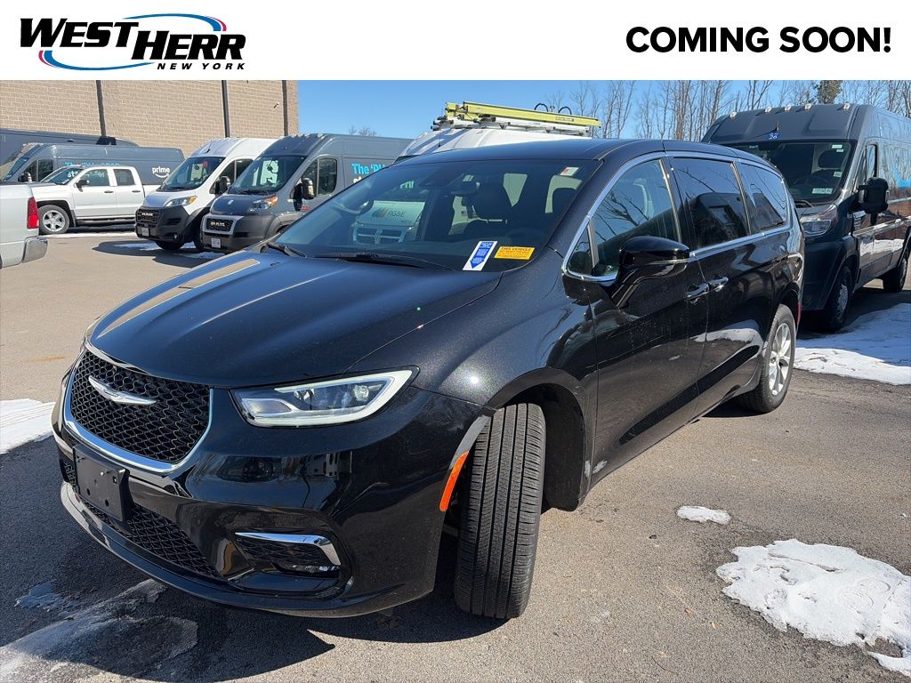 Used 2026 Black Chrysler Select image 4