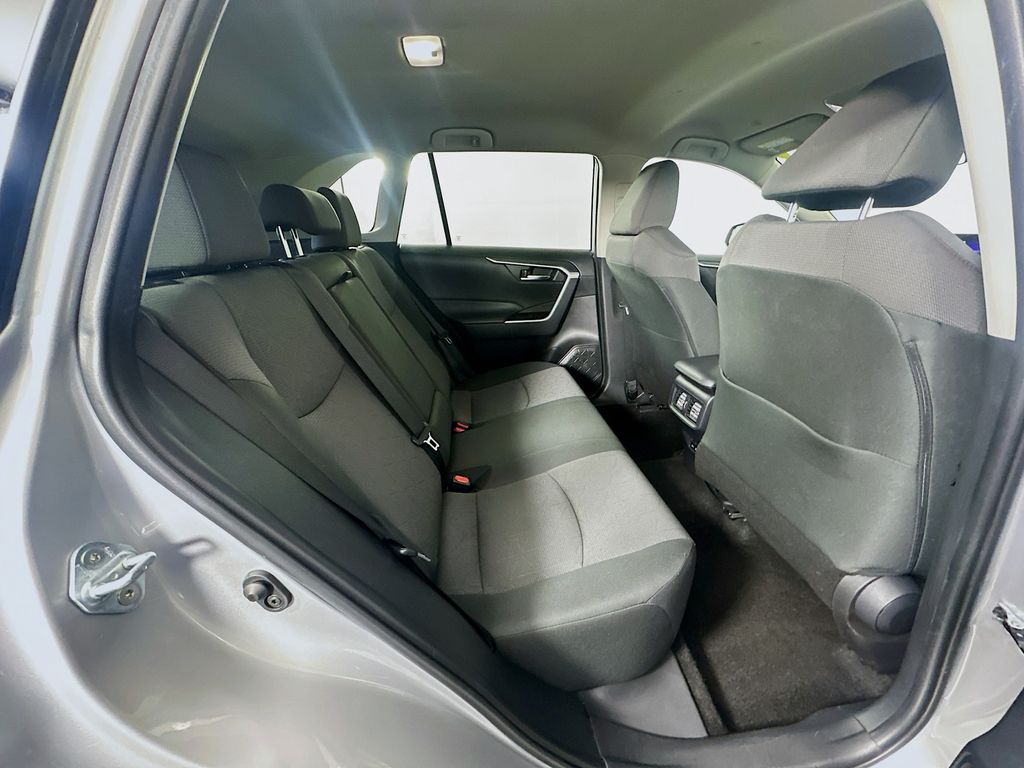 Thumbnail: 2024 Toyota RAV4 - 27