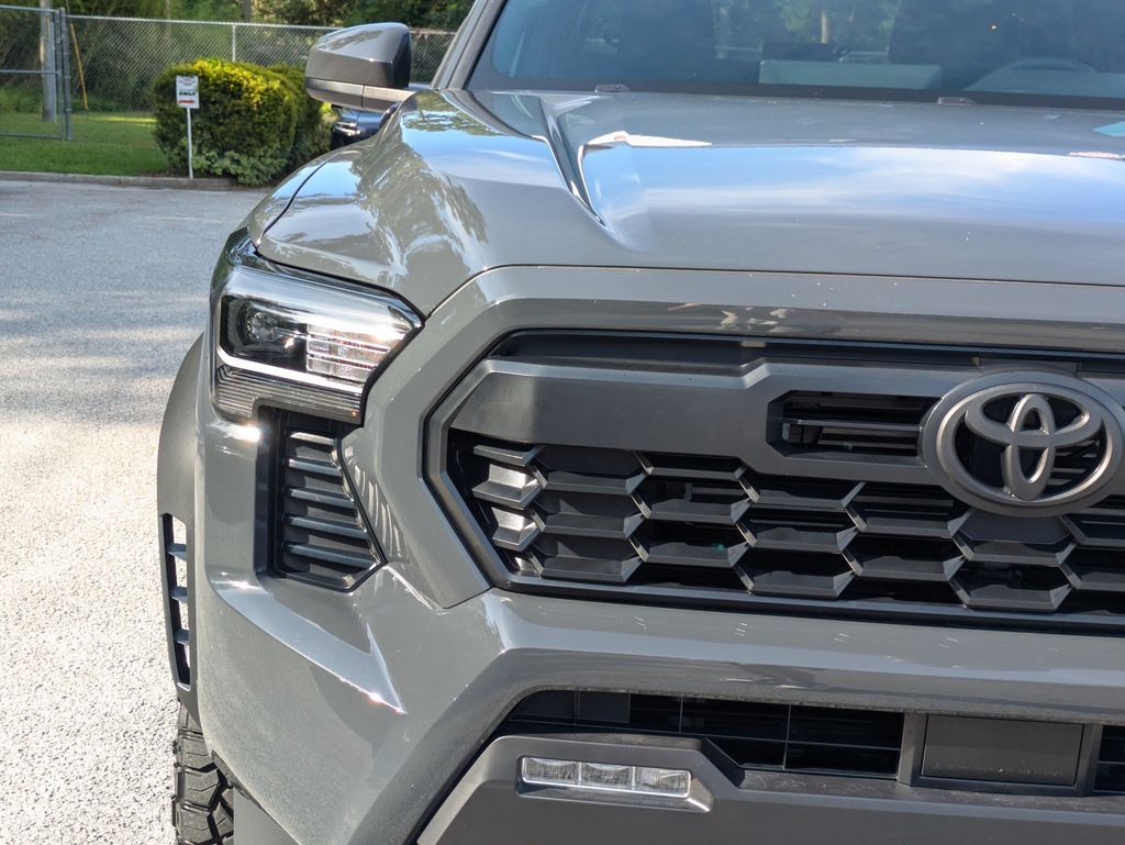 Used 2025 Toyota Tacoma Hybrid Truck