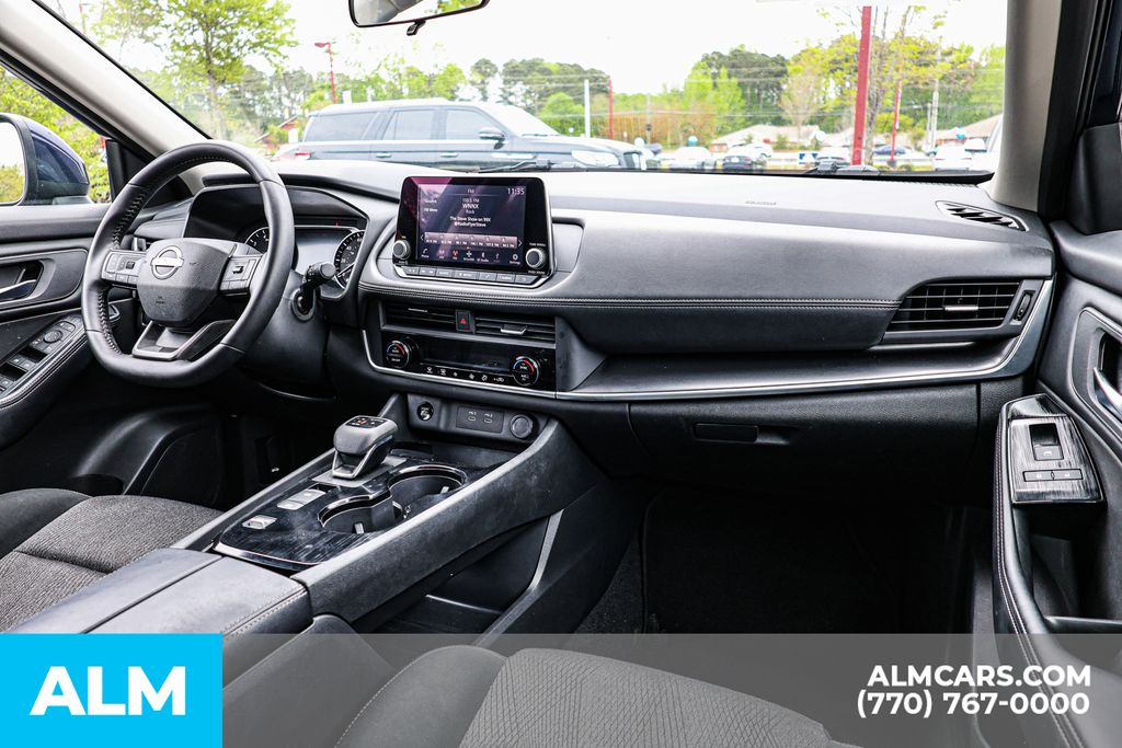 Used 2025 Blue Nissan SV image 31
