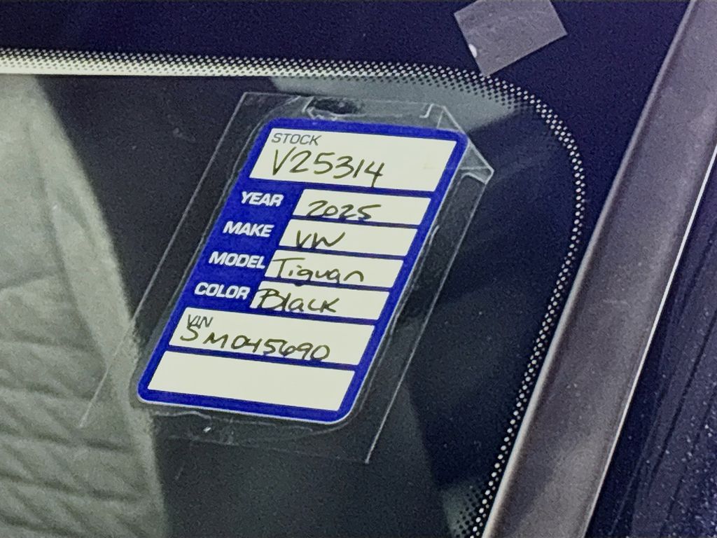 2025 Volkswagen Tiguan 2.0T S