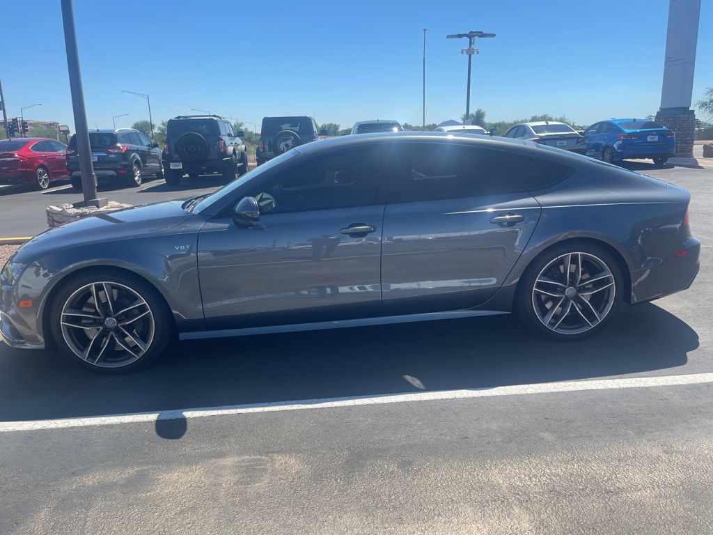 Thumbnail: 2016 Audi S7 - 10