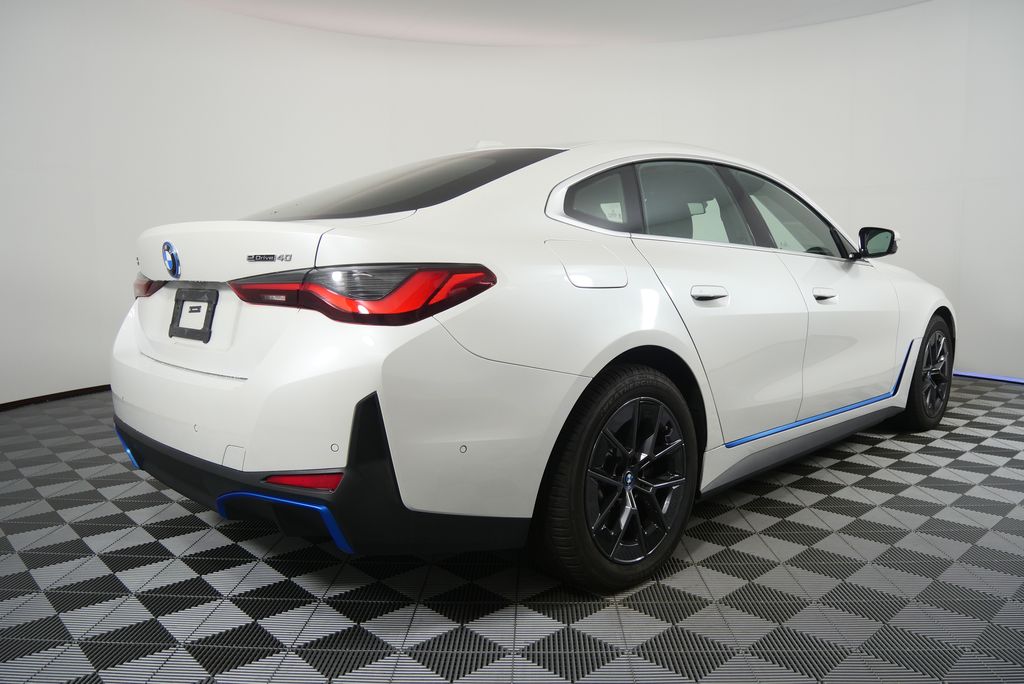 Thumbnail: 2024 BMW i4 - 3