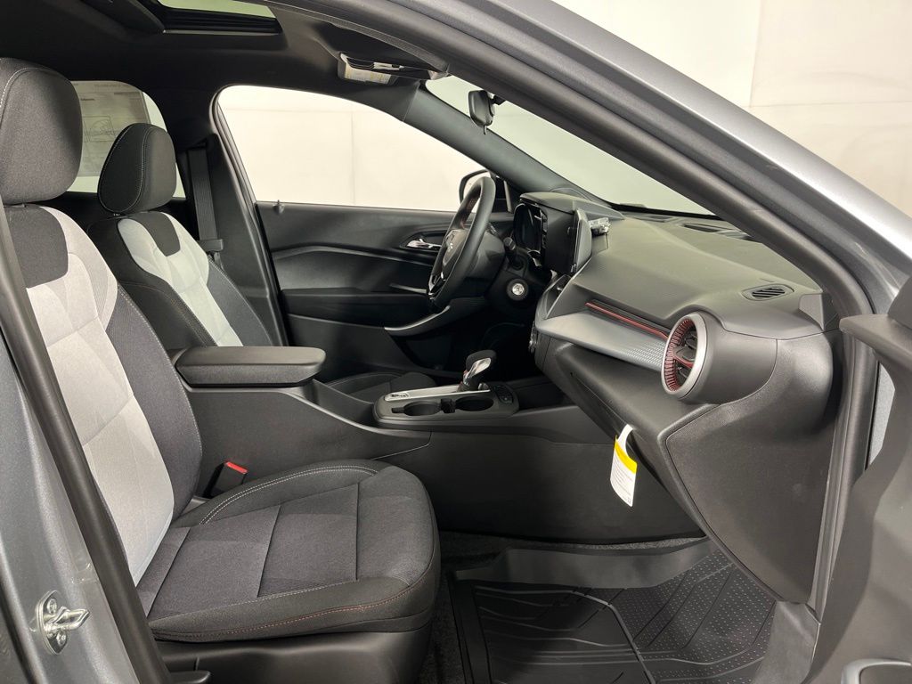 Thumbnail: 2026 Chevrolet Trax - 8