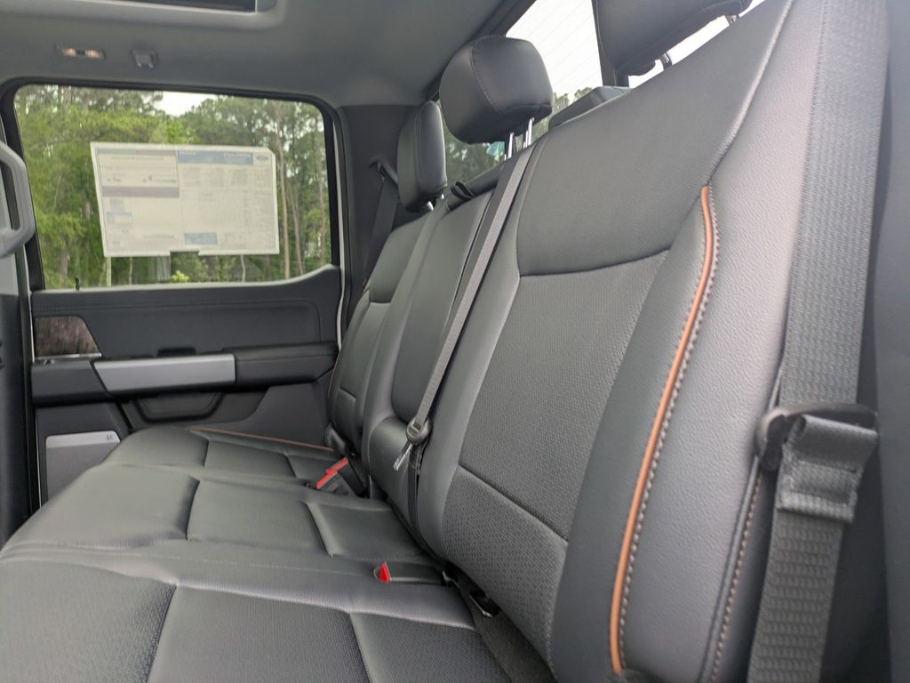 2026 Ford F-350 Super Duty LARIAT