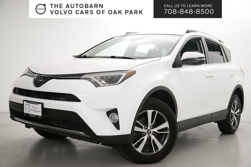 Super White 2018 Toyota RAV4 XLE AWD SUV / Crossover All-Wheel Drive 6-Speed Automatic