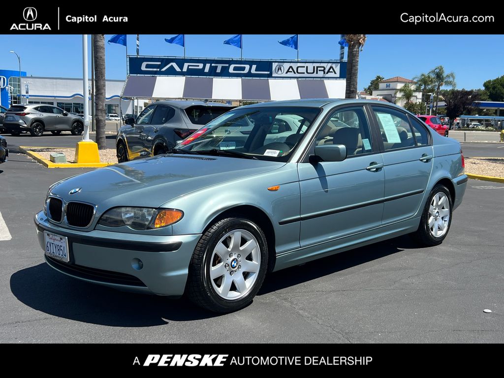 Gray Green Metallic 2003 BMW 3 Series Sedan Rear-Wheel Drive 5-Speed Automatic