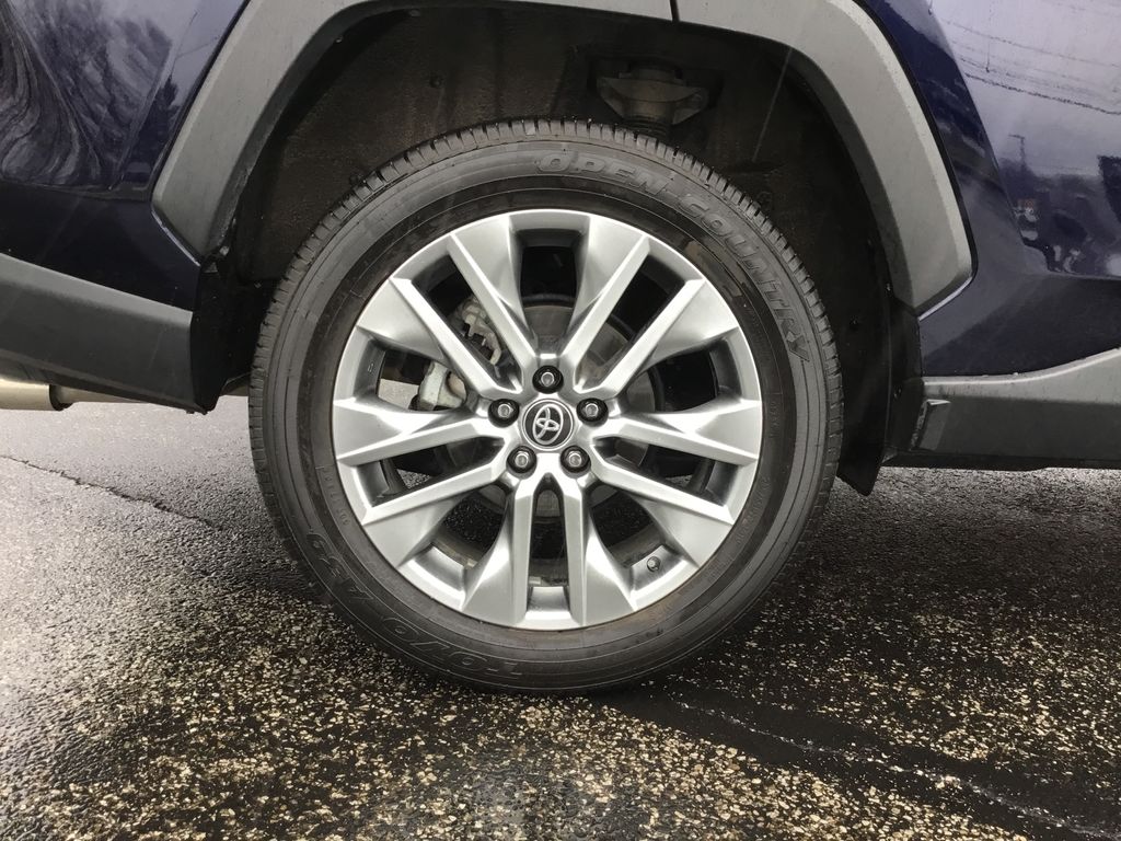 Thumbnail: 2024 Toyota RAV4 - 11