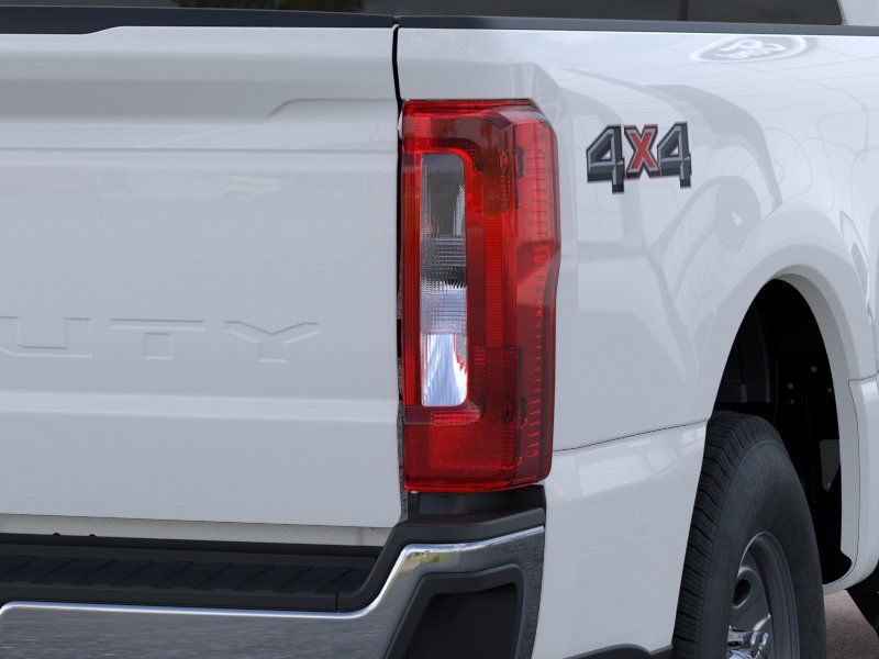 New 2026 Oxford White Ford XL image 21