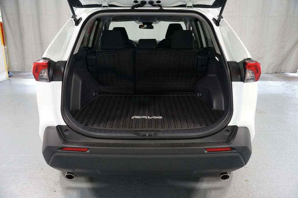 Thumbnail: 2025 Toyota RAV4 - 32