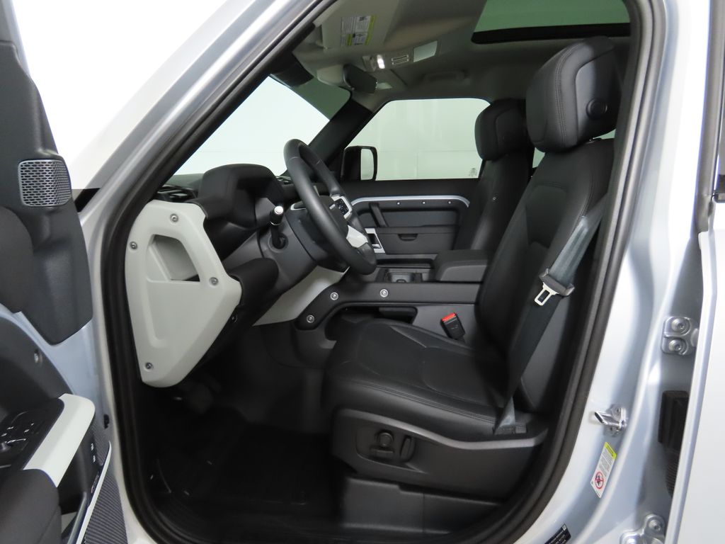 2024 Land Rover Defender 110 20