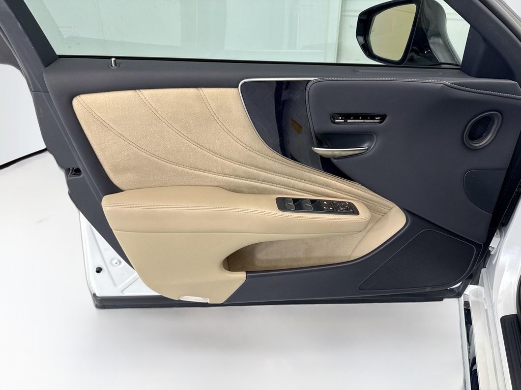 Thumbnail: 2024 Lexus LS - 22