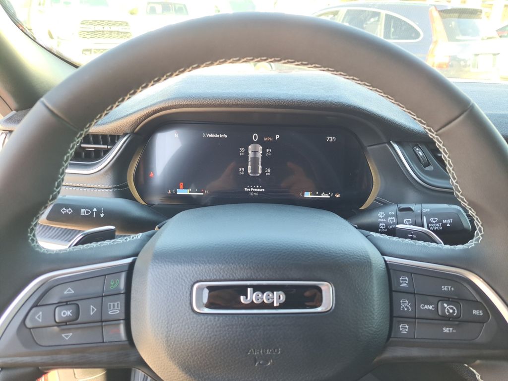 New Car 2025 Jeep Grand Cherokee  Laredo X For Sale Under $35,000 In Austin, Texas