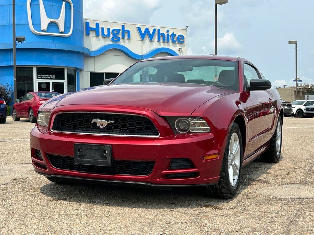  2014 Ford Mustang V6 Coupe RWD   