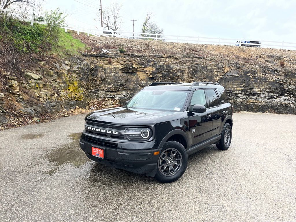 View vehicle photo 2