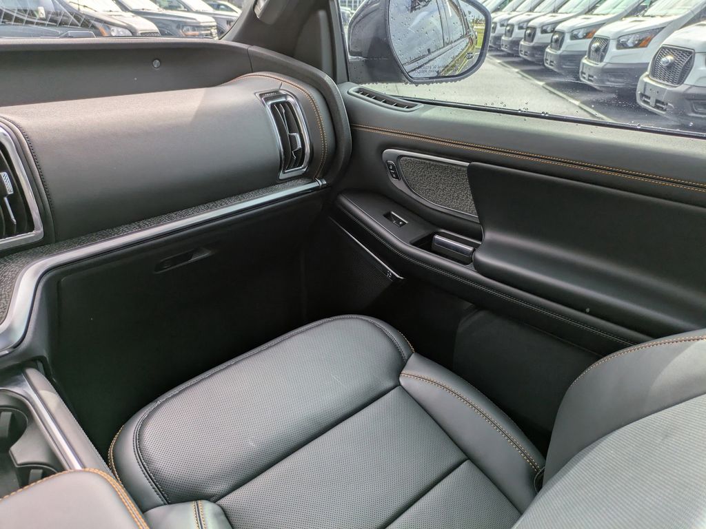 2025 Ford Expedition Tremor