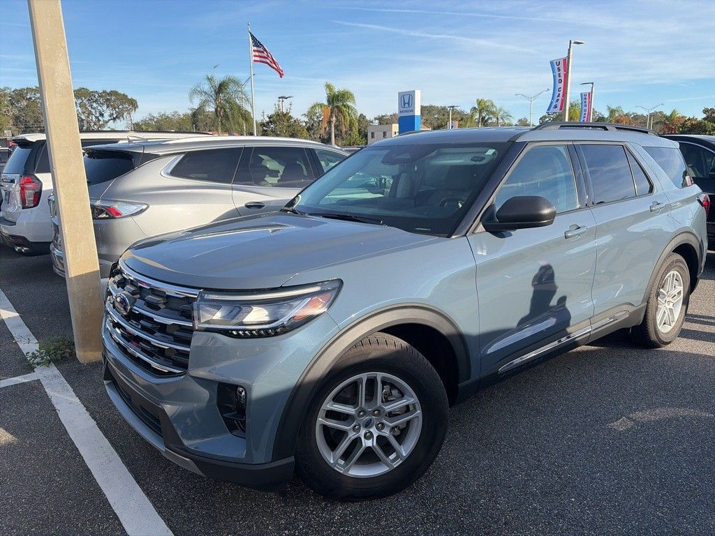 2025 Ford Explorer Active RWD
