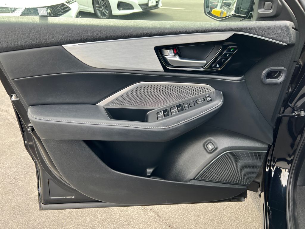 Thumbnail: 2023 Acura MDX - 12