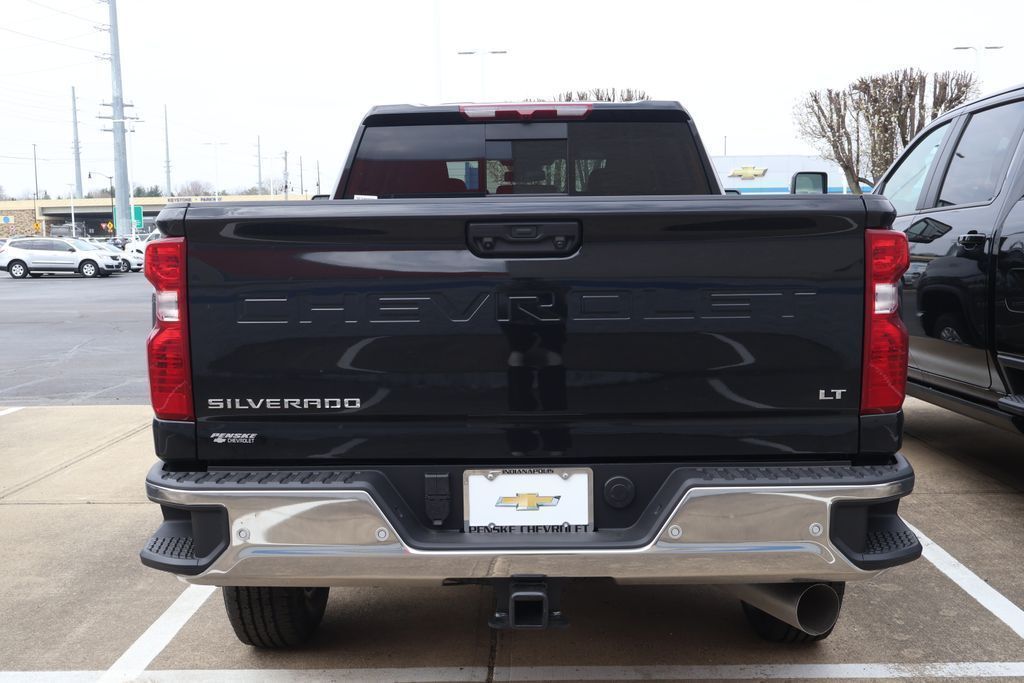 Thumbnail: 2026 Chevrolet Silverado 2500 - 5