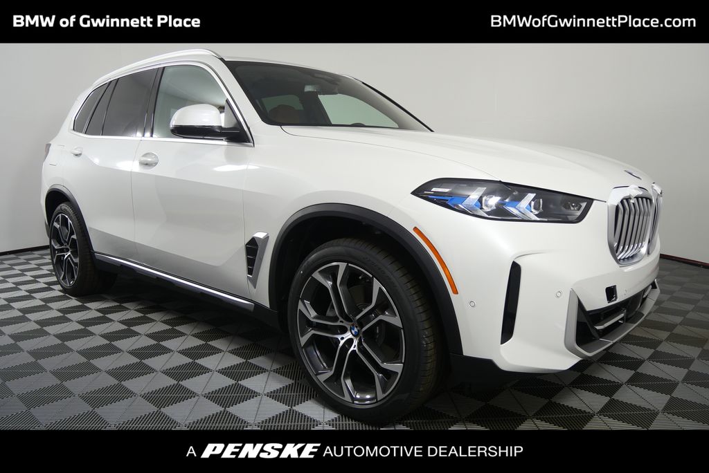 2026 BMW X5 sDrive40i Hero Image