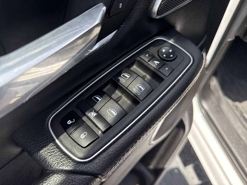 2023 Ram 1500 Laramie - 10