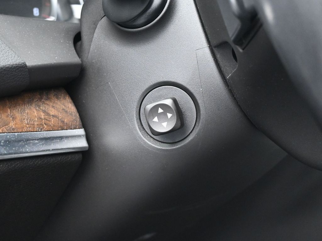 Used 2020 Black Acura Technology image 16