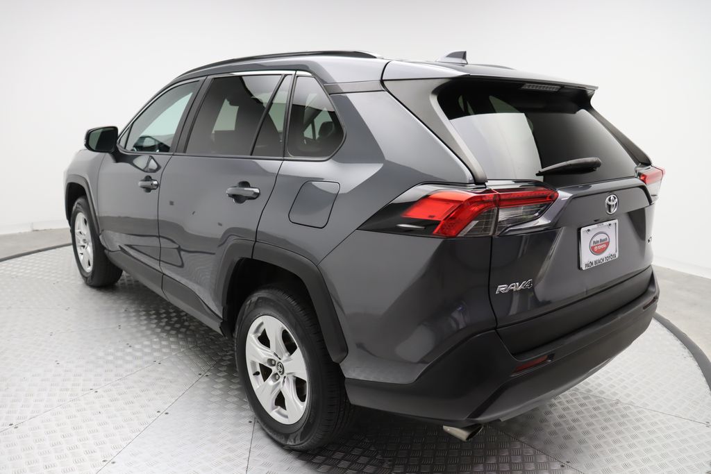 2021 Toyota RAV4 XLE 11