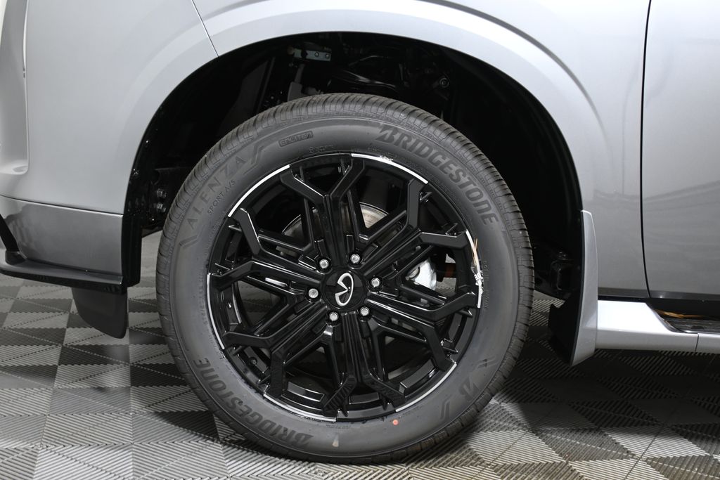 Thumbnail: 2026 INFINITI QX80 - 11