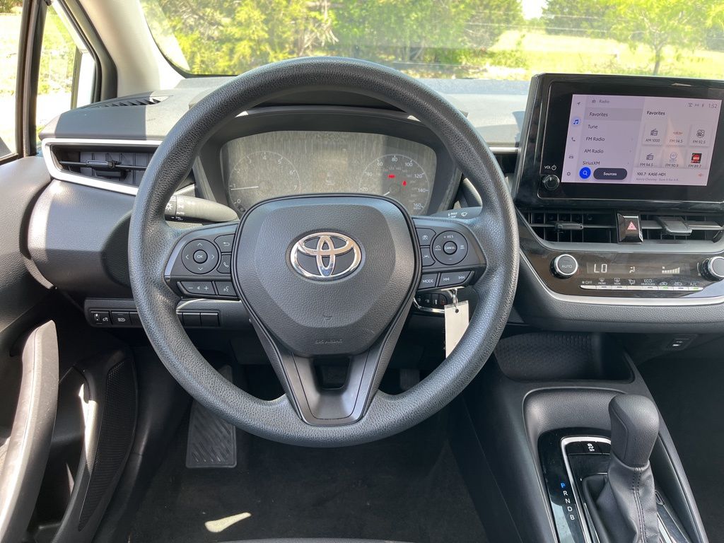2023 Toyota Corolla LE 16
