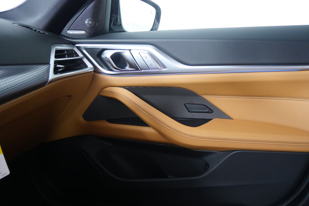 Thumbnail: 2025 BMW i4 - 24
