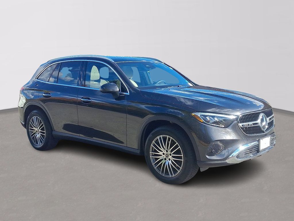 Thumbnail: 2025 Mercedes-Benz GLC - 3