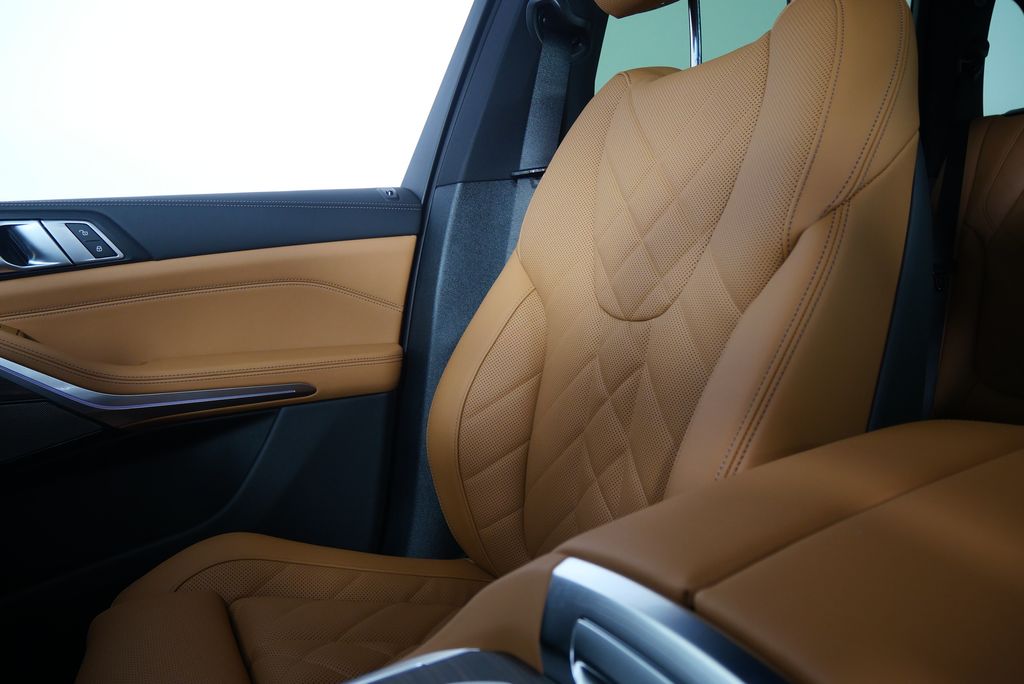 Thumbnail: 2026 BMW X5 - 22