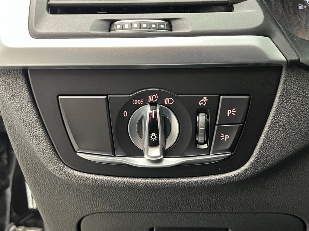 Thumbnail: 2022 BMW X3 - 21