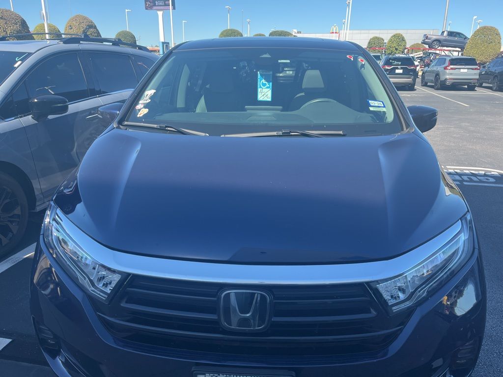 Thumbnail: 2022 Honda Odyssey - 2