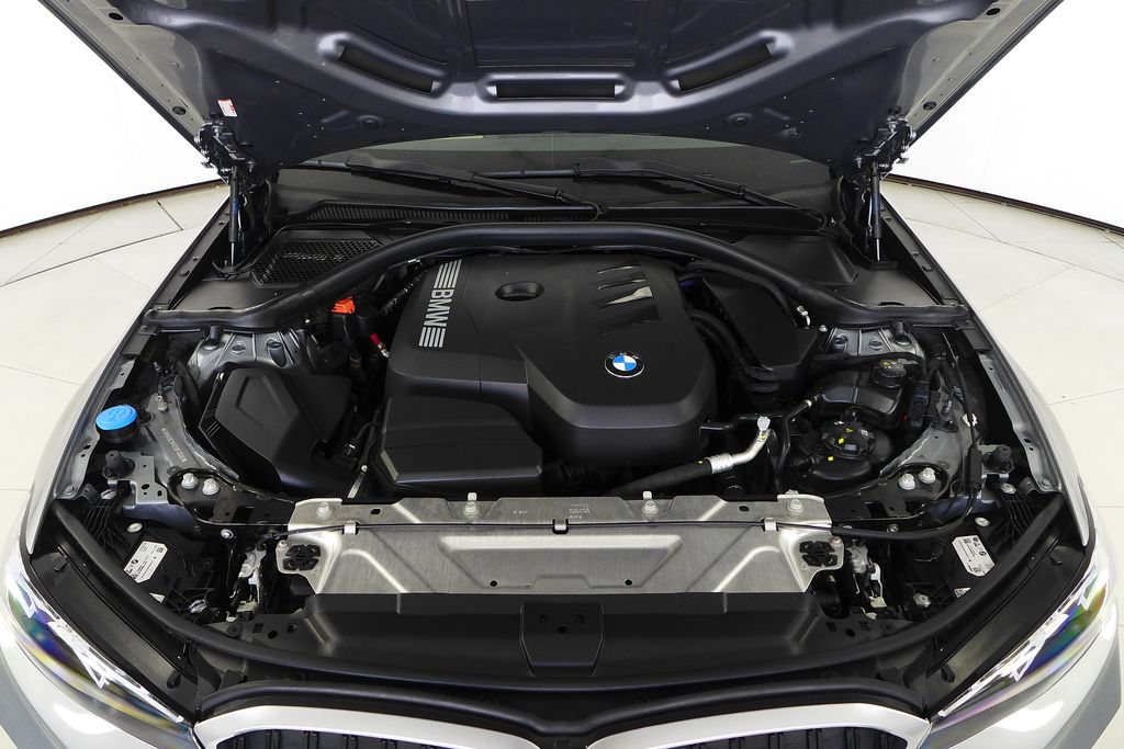 Thumbnail: 2025 BMW 3 Series - 6