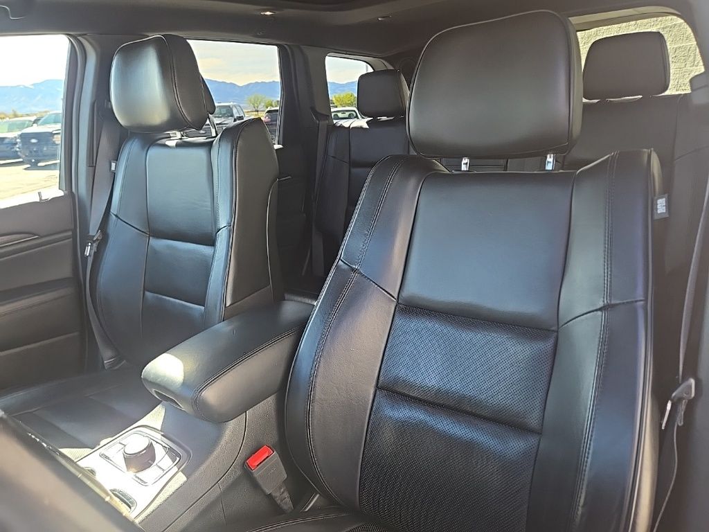 Used 2021 White Jeep High Altitude image 23