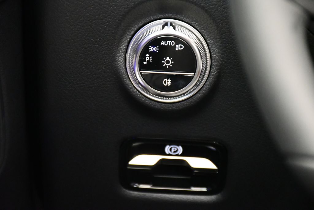 Thumbnail: 2026 Mercedes-Benz CLE - 28