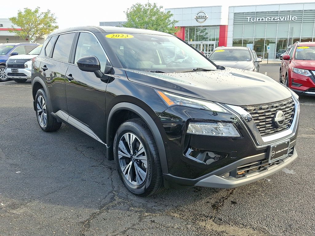 Thumbnail: 2023 Nissan Rogue - 3