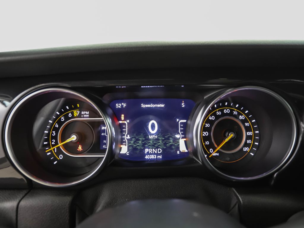 Thumbnail: 2020 Jeep Wrangler - 14