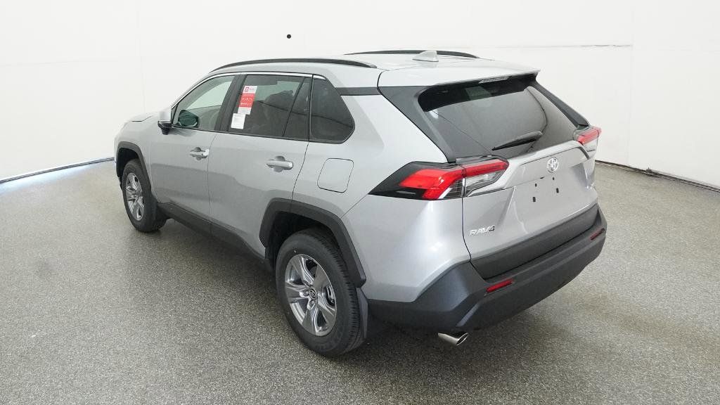 Thumbnail: 2025 Toyota RAV4 - 18