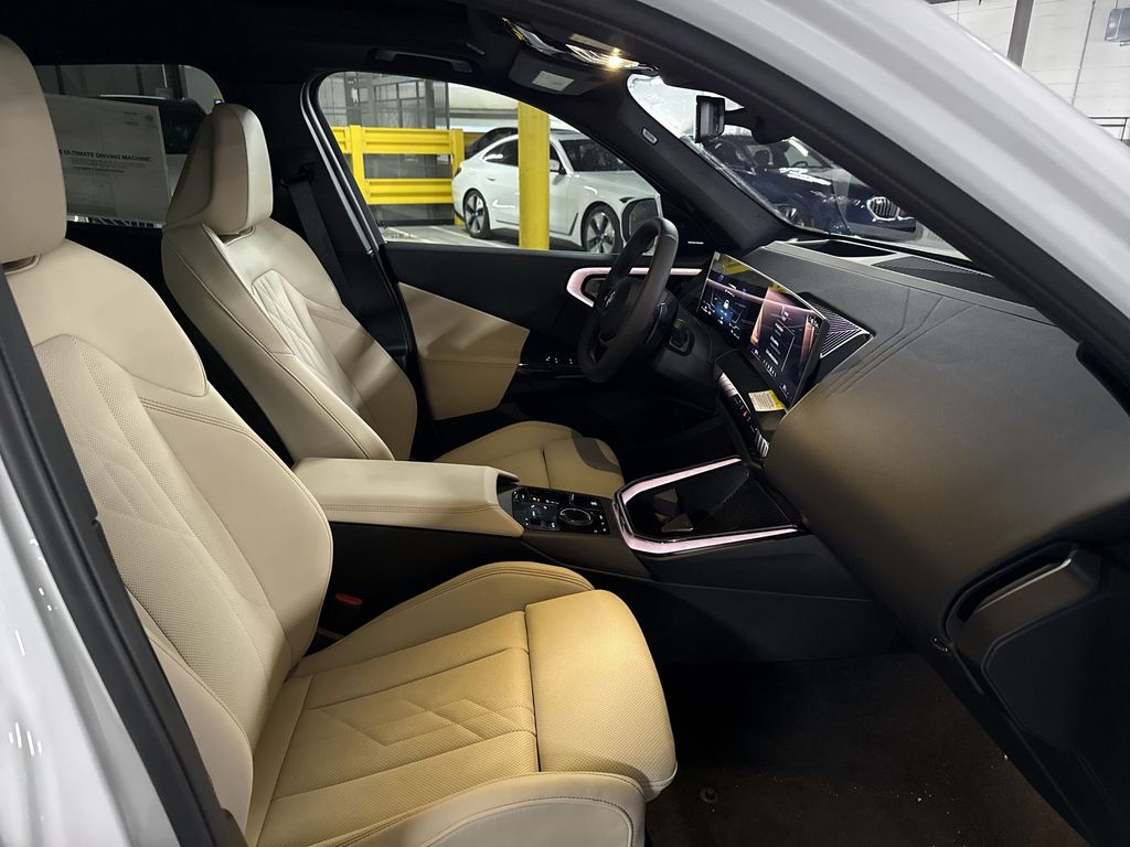 Thumbnail: 2026 BMW X3 - 25