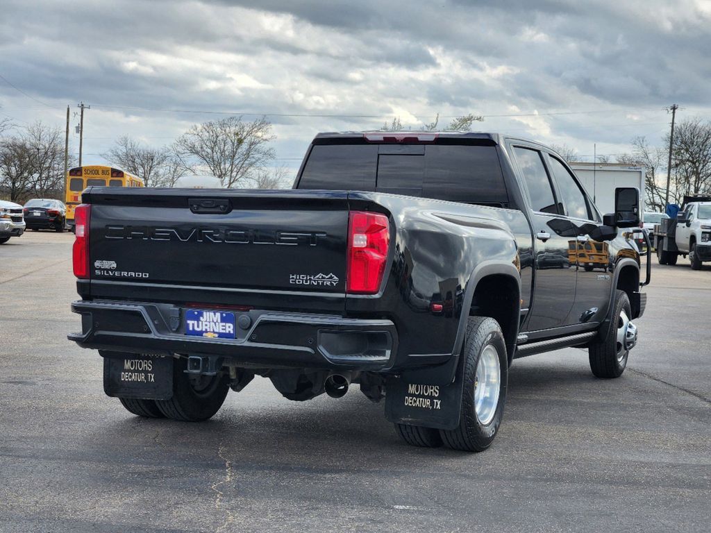 2022 Chevrolet Silverado 3500HD High Country 5