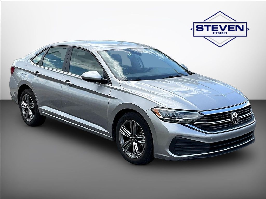Silver 2024 Volkswagen Jetta Sedan Front-Wheel Drive 8-Speed Automatic