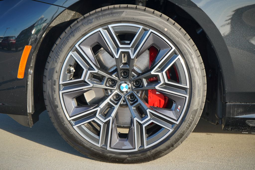 Thumbnail: 2026 BMW i5 - 5