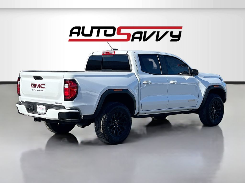 Used 2026 White GMC Elevation image 7